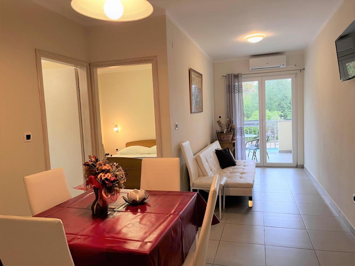 Apartmani Ivica Krk Town Esterno foto